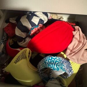 Beach bunny bikinis and more brand !